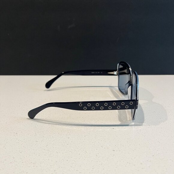 Alaia AA0037S Womens Oversized Square Sunglasses Black Frame W/Stud Details - Picture 4 of 10